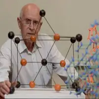 فکر می‌کردند کارم مزخرف است، اما نوبل گرفتم!