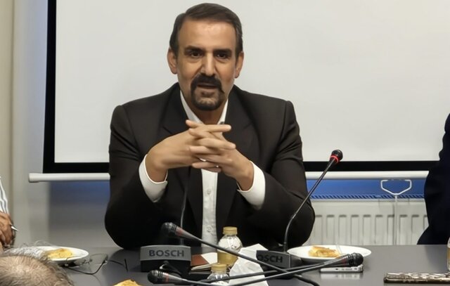 معاون پزشکیان مطرح کرد: ایران تا پایان دولت کنونی آمریکا منتظر میماند یا شکل جدیدی از گفتوگو را پیش میگیرد؟