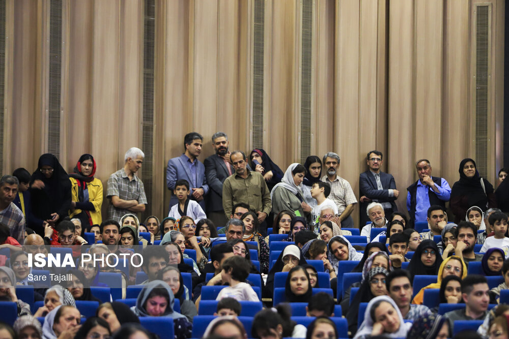 ویژه‌برنامه «کارنامه» به مناسبت هفته کودک در کرمان