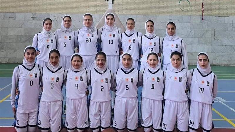 دختران بسکتبالیست یزد، لیگ را با پیروزی مقابل طبس آغاز کردند