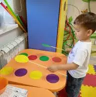  یک بازی ساده که از وسایل دور ریختنی ساخته شده و کلی فایده داره!