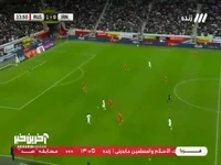 توپ ربایی بازیکنان ایران و ضربه کم جون طارمی در دستان دروازه بان روسیه قرار گرفت