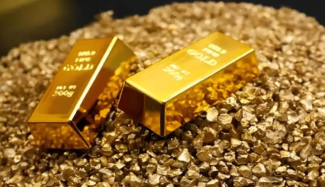 رکورد بیسابقه ذخایر طلای پکن؛ ۲۲۹۸ تُن نتیجه ۱۱ ماه خرید بیوقفه