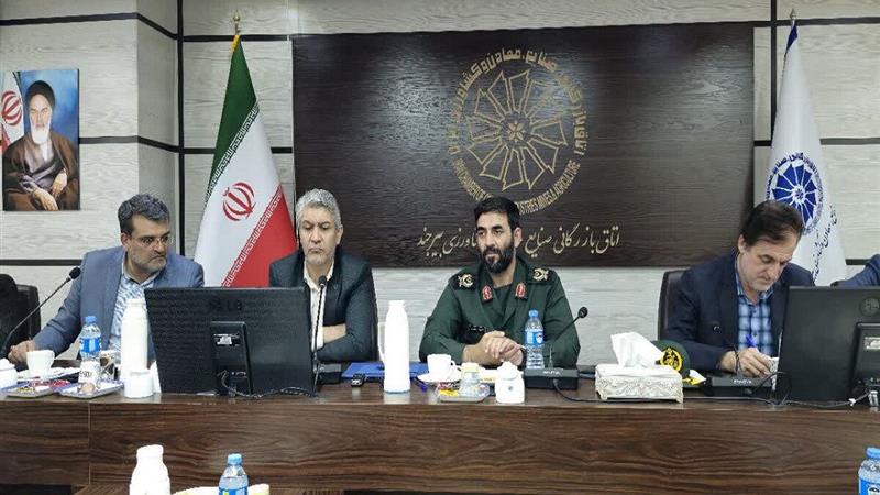 رقابتی کردن واردات و شبکه‌های امین، راهکار مقابله با جنگ اقتصادی است