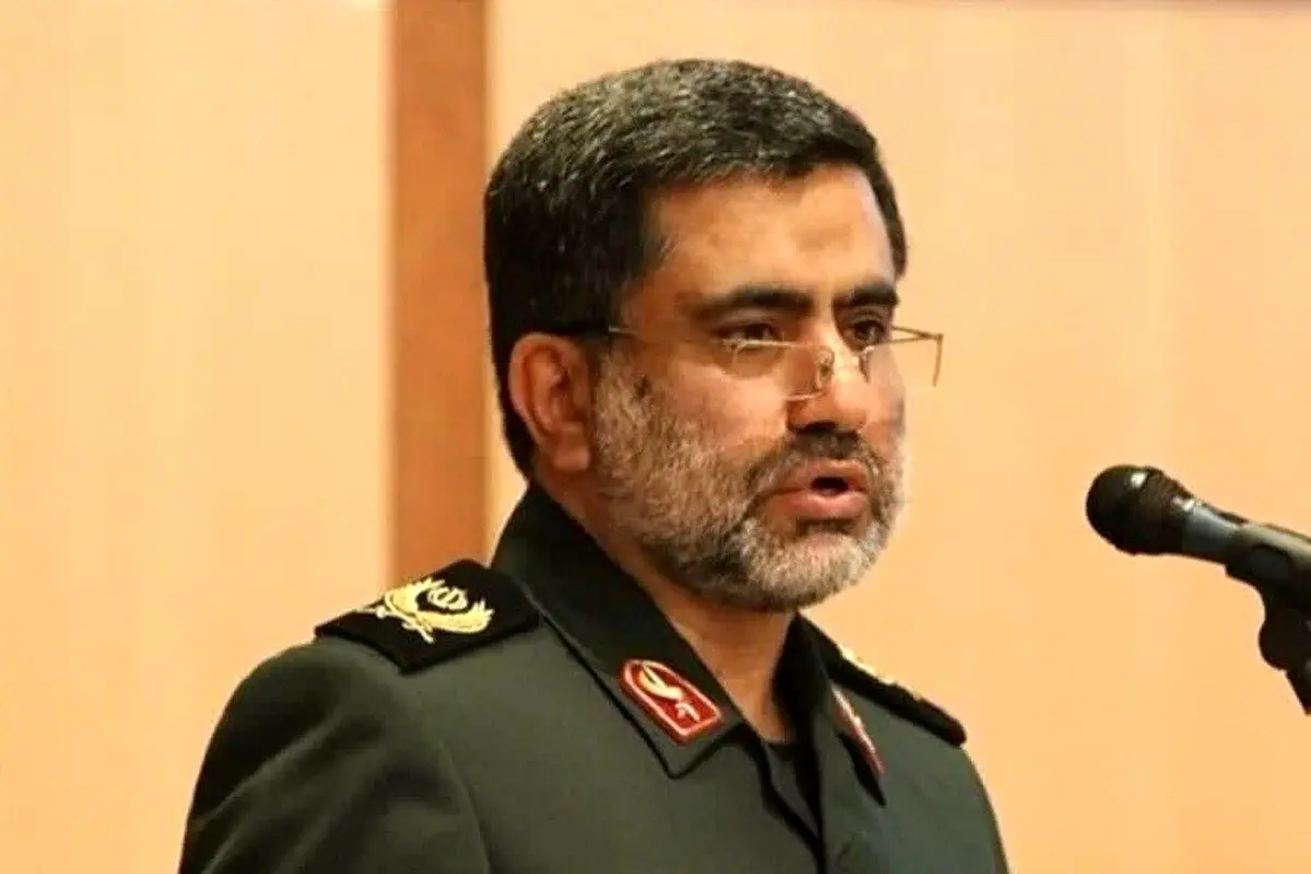 معاون اطلاعات سپاه: سلاحهای شگفتانگیزی داریم که در صورت خطای دشمن به نمایش خواهیم گذاشت
