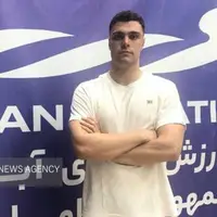 مدال طلا و رکوردشکنی امیر مطاعی در ماده ۱۰۰ متر قورباغه
