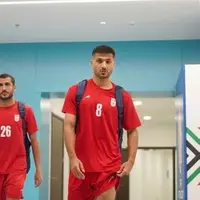 محبی همبازیانش را علیه خود دید!