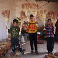 جاروبافی در روستای ملاحسن