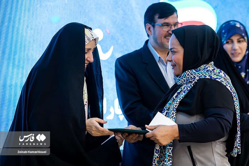 نشست معاون امور زنان و خانواده رئیس‌جمهور با بانوان مدال‌آور پارالمپیکی