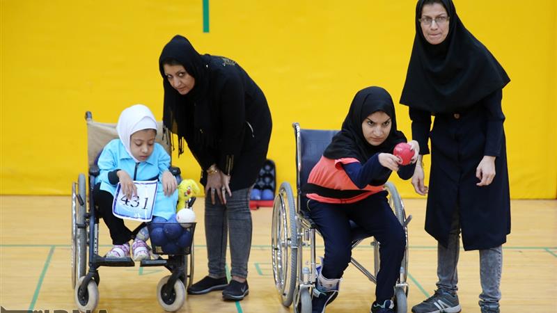 استاندار یزد: ورزش‌های بانوان، جانبازان و توان‌یابان باجدیت حمایت شود