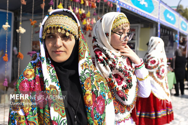 عکس/ جشنواره روز ملی روستا و عشایر در مشهد