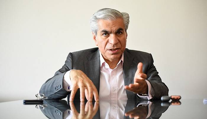 رئیس پیشین بانک مرکزی: با پول بازی نکنیم