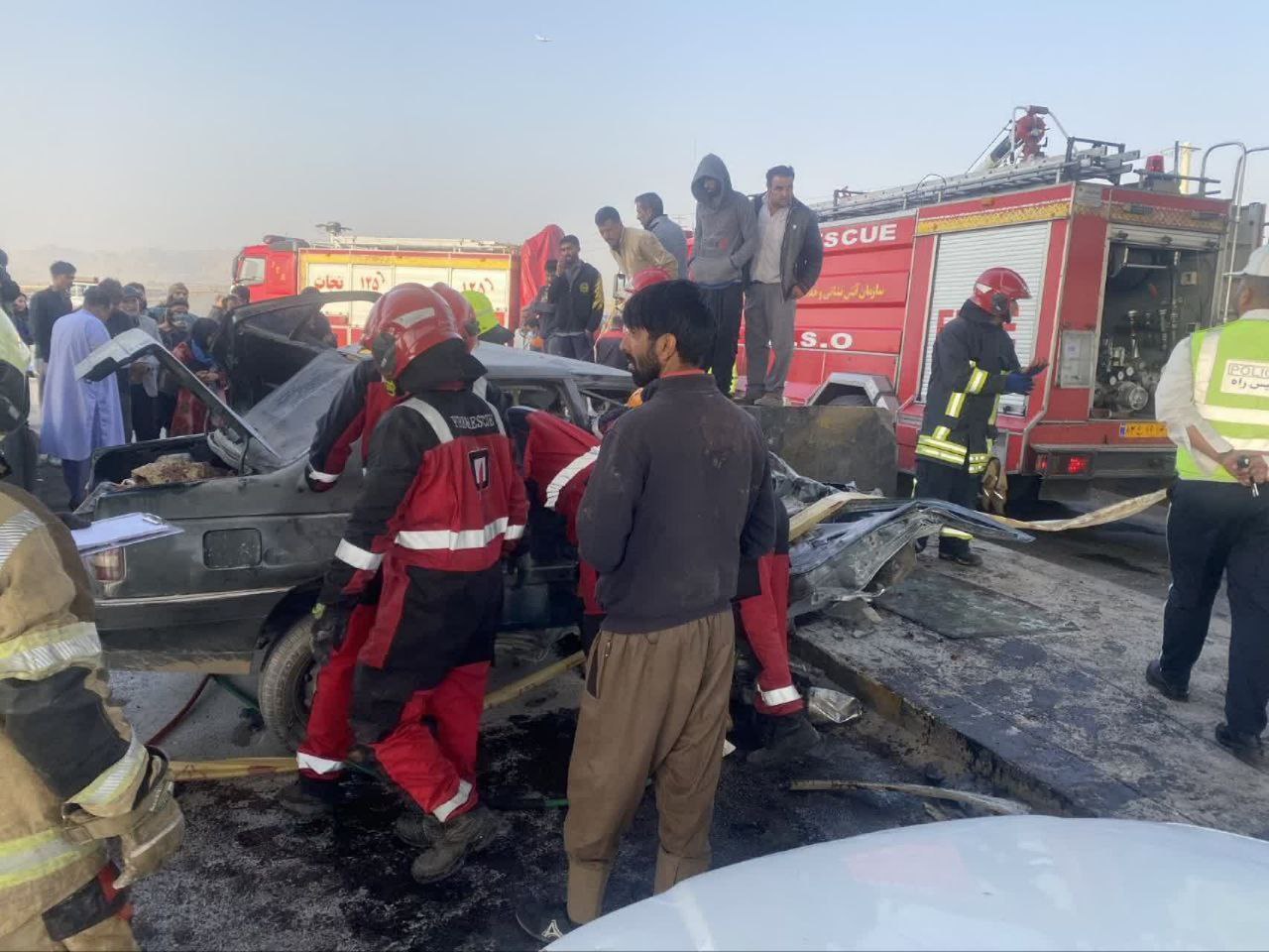 عکس/ تصادف مرگبار پژو در جاده مشهد
