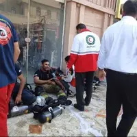 امدادرسانى به مصدومان حادثه آتش‌سوزی مجتمع اطلس درگهان قشم 