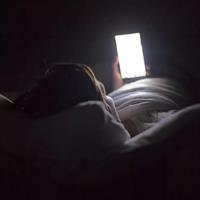 شب‌ها از موبایل استفاده نکنید