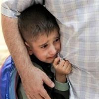 والدین با آرامش و حمایت عاطفی، استرس فرزندان را کاهش دهند