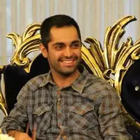 ویدئو زیرخاکی از اشکان اشتیاق در پیام بازرگانی تلویزیون