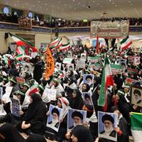 یک مقام نظامی اصفهان: ایرانیان در وقایع اخیر در سمتِ درستِ تاریخ ایستادند