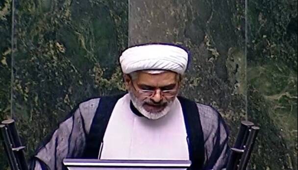 نماینده شاهین‌دژ: آقای وزیر، سلامت مردم را قربانی کمبود اعتبار نکنید!
