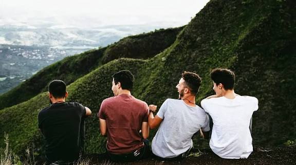 تعداد دوستان هر انسان نهایتا چند نفر می‌تواند باشد؟