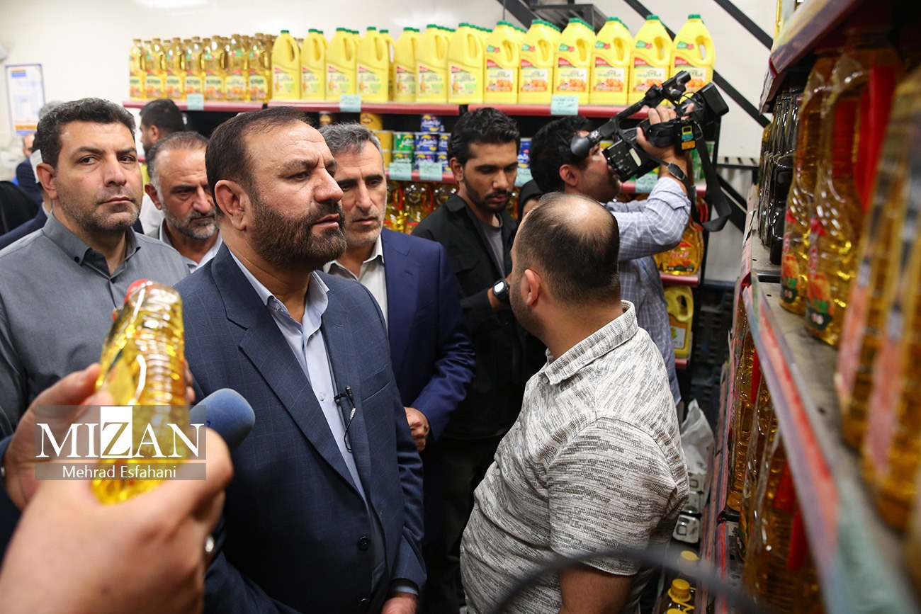 بازدید میدانی دادستان تهران از میدان میوه و تره‌بار پیروزی