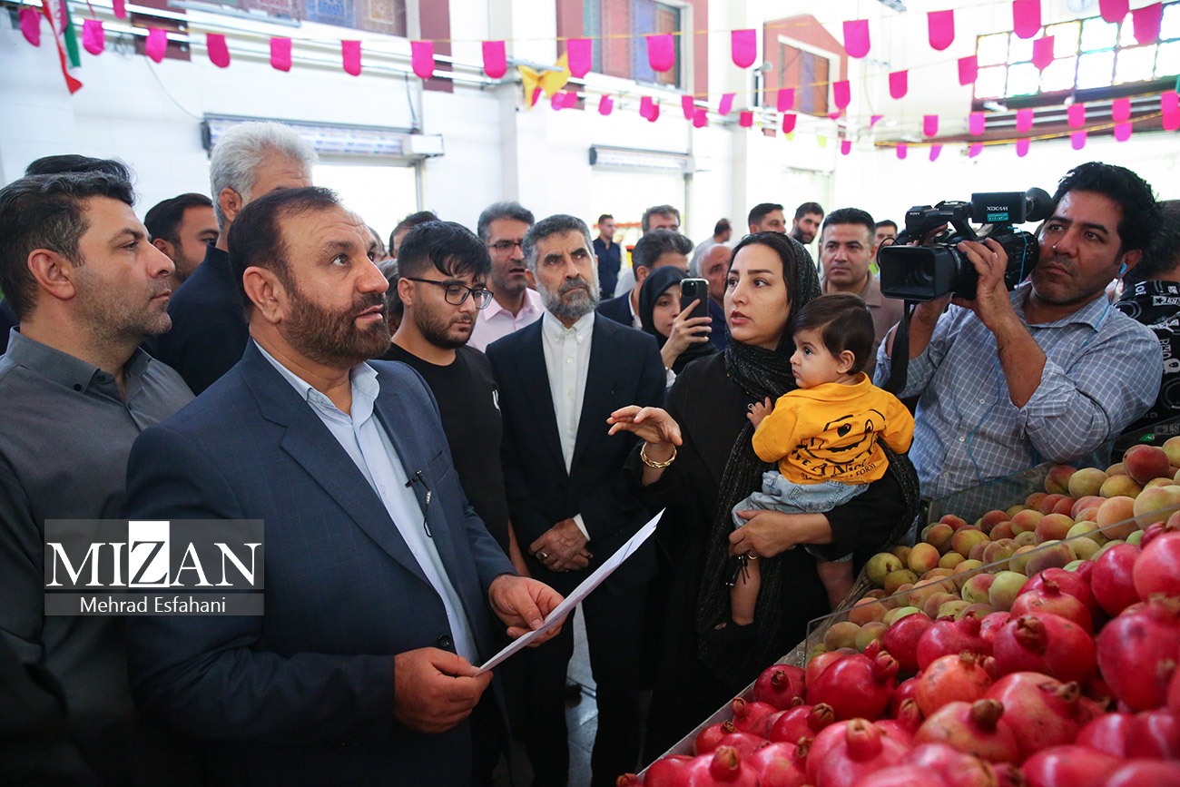 بازدید میدانی دادستان تهران از میدان میوه و تره‌بار پیروزی