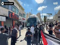 ورود  اولین گروه از اسرای آزاده شده فلسطینی به رام‌الله در کرانه باختری