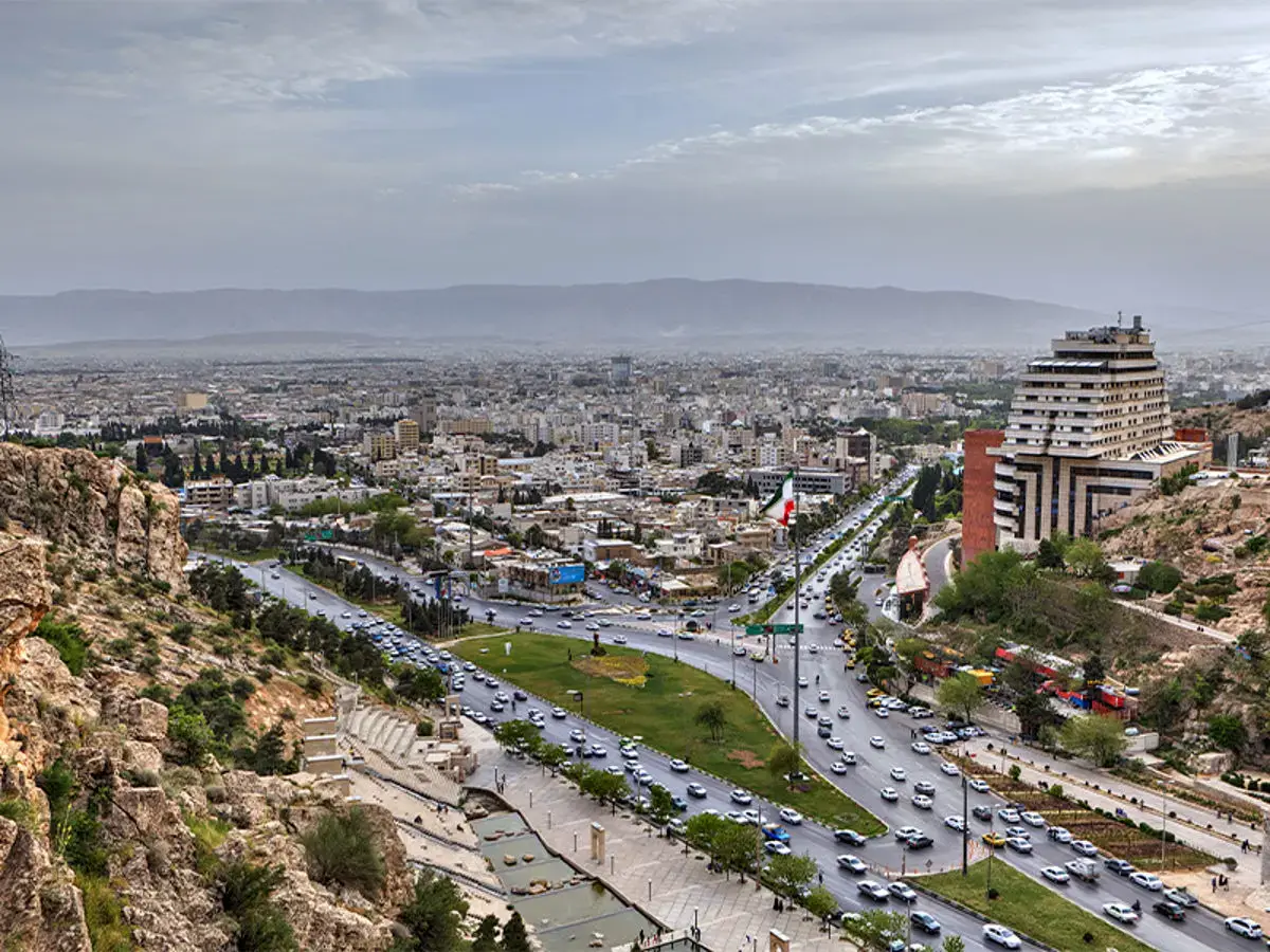 شیراز گران مدیریت میشود؟؛ هیچ پروژهای در شهر متوقف نشده است!