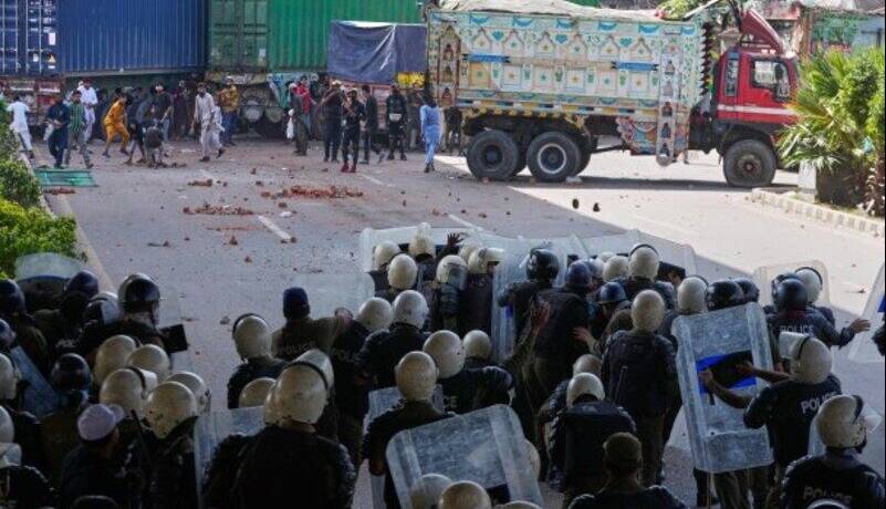 پلیس پاکستان: در ناآرامیهای شهر لاهور یک افسر پلیس و ۴ غیرنظامی کشته شدند