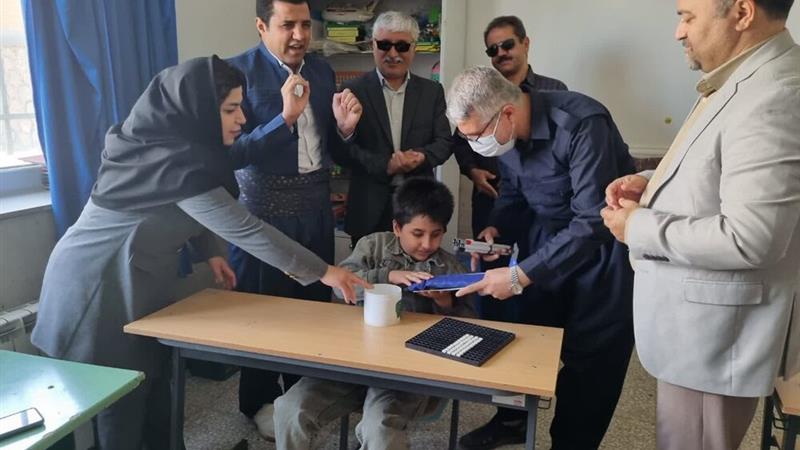 ۱۰۲ دانشآموز نابینا و کمبینا در مدارس کردستان تحصیل میکنند