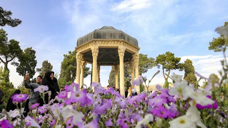 پیشرفت ۴۰ درصدی عملیات مرمت و ساماندهی آرامگاه حافظ