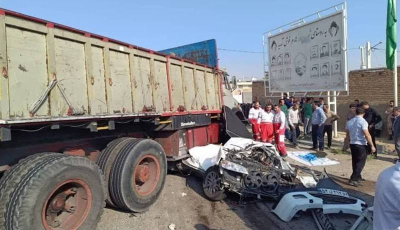 تصادف مرگبار در فسا؛ 5 نفر از کارکنان دانشگاه علوم پزشکی جانباختند