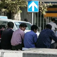 بیکاری در مدار نزول