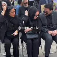 تصویری از خانواده محمد کاسبی در مراسم تشییع