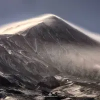 زیبایی دماوند و گیسوانش در باد