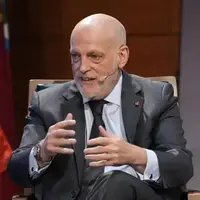 خاویر تباس: فوتبالمان را جای فست‌فود به آمریکا می‌بریم!