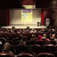 همایش بزرگداشت روز جهانی عصای سفید در قم برگزار شد