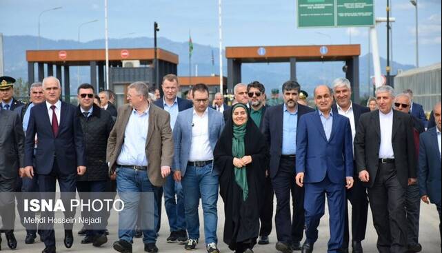 سفر زمینی وزیر راه ایران و معاون نخستوزیران روسیه و آذربایجان از باکو به آستارا