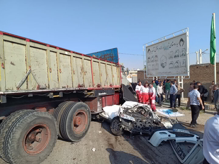 تصادف دلخراش در فسا؛ 5 نفر از کارکنان دانشگاه علومپزشکی جان باختند
