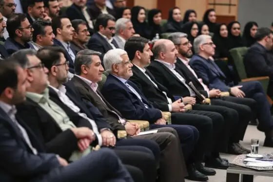 عکس/ بازدید معاون اول رئیس جمهور از پژوهشگاه فضایی ایران