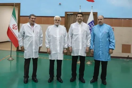 عکس/ بازدید معاون اول رئیس جمهور از پژوهشگاه فضایی ایران