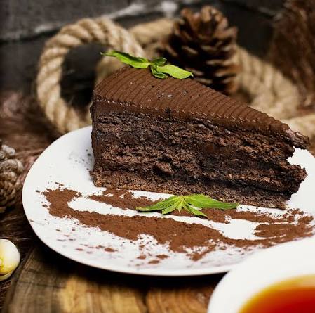 دیگه تو کیک هات شکر نریز