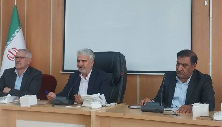 فروش مرغ زنده عامل خطر انتقال آنفولانزای فوقحاد پرندگان در استان