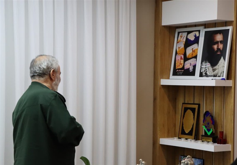دیدار سردار فدوی با خانواده شهید شهید ‌‌سلطانی