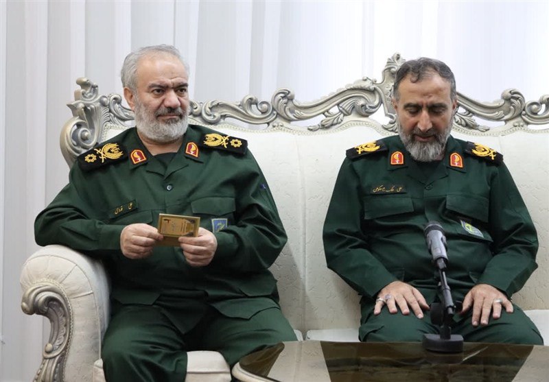 دیدار سردار فدوی با خانواده شهید شهید ‌‌سلطانی