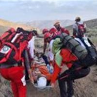 نجات گردشگر ۷۵ ساله در ارتفاعات طالقان