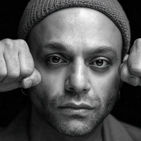 صابر ابر جایگزین مهران مدیری در یک برنامه شد!