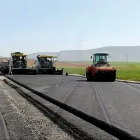 اجرای زیرسازی و آسفالت در معابر روستایی سراب