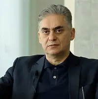 رئیس کمیسیون صادرات اتاق بازرگانی: ادعای وابستگی ۸۰ درصدی تولید به واردات درست نیست