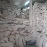 ضربه بزرگ پلیس به اخلالگران نان مردم؛ کشف 1400 تُن آرد و گندم خارج از شبکه